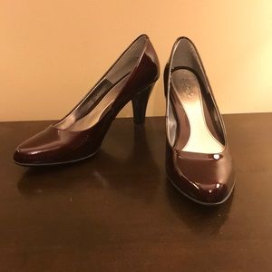 Euro Soft Heels size 9